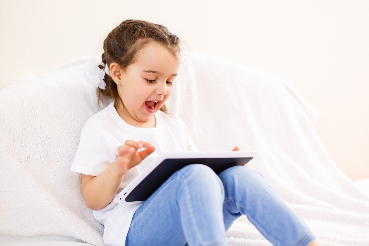 The Beginner’s Guide to Child Online Safety for Parents